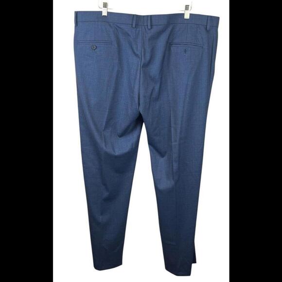 Haggar Tailored Fit Travel Performance Men's Suit Pant With Stretch Size 42 x 30 - Picture 2 of 4